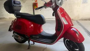 Vespa GTS 300 Super Hpe (2021 - 22)  (5)