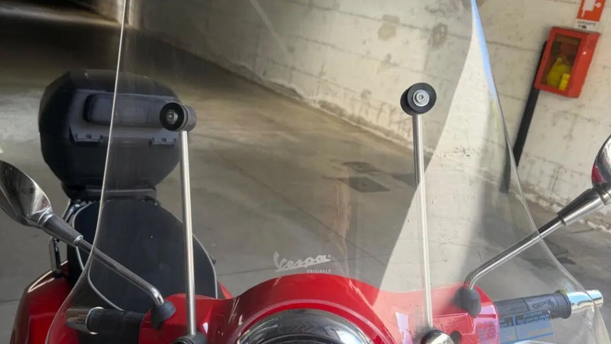 Vespa GTS 300 Super Hpe (2021 - 22)  (6)