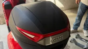 Vespa GTS 300 Super Hpe (2021 - 22)  (14)