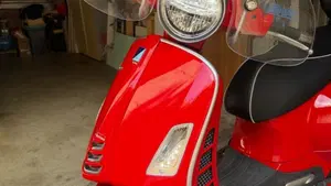 Vespa GTS 300 Super Hpe (2021 - 22)  (19)