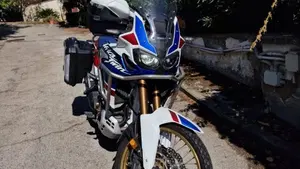 Honda Africa Twin CRF 1000L Adventure Sports DCT Travel Edition (2019)  (9)