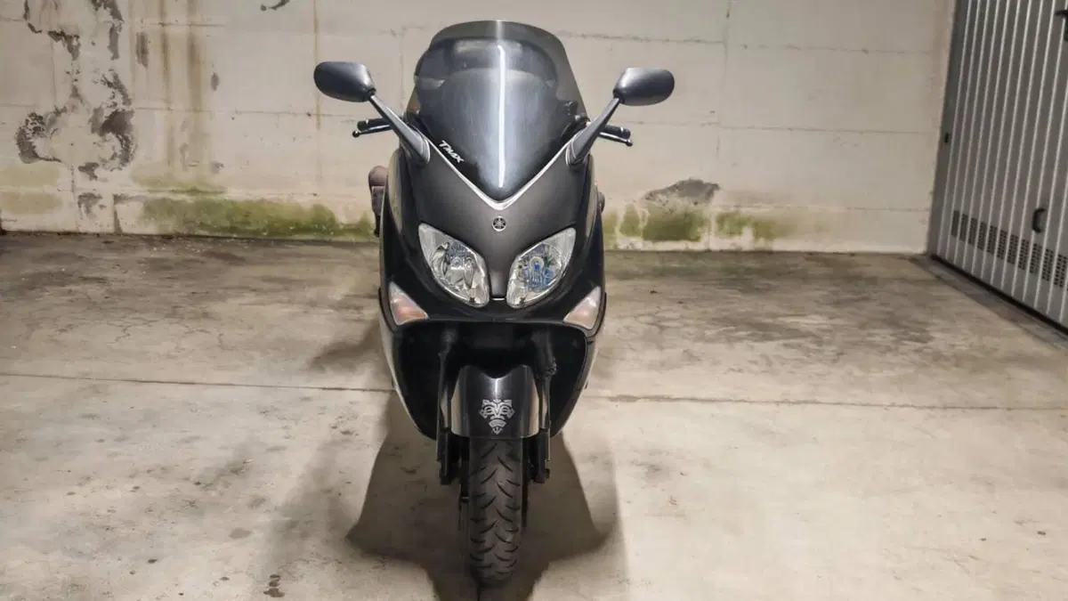 Yamaha T-Max 500 (2004 - 07)  (2)