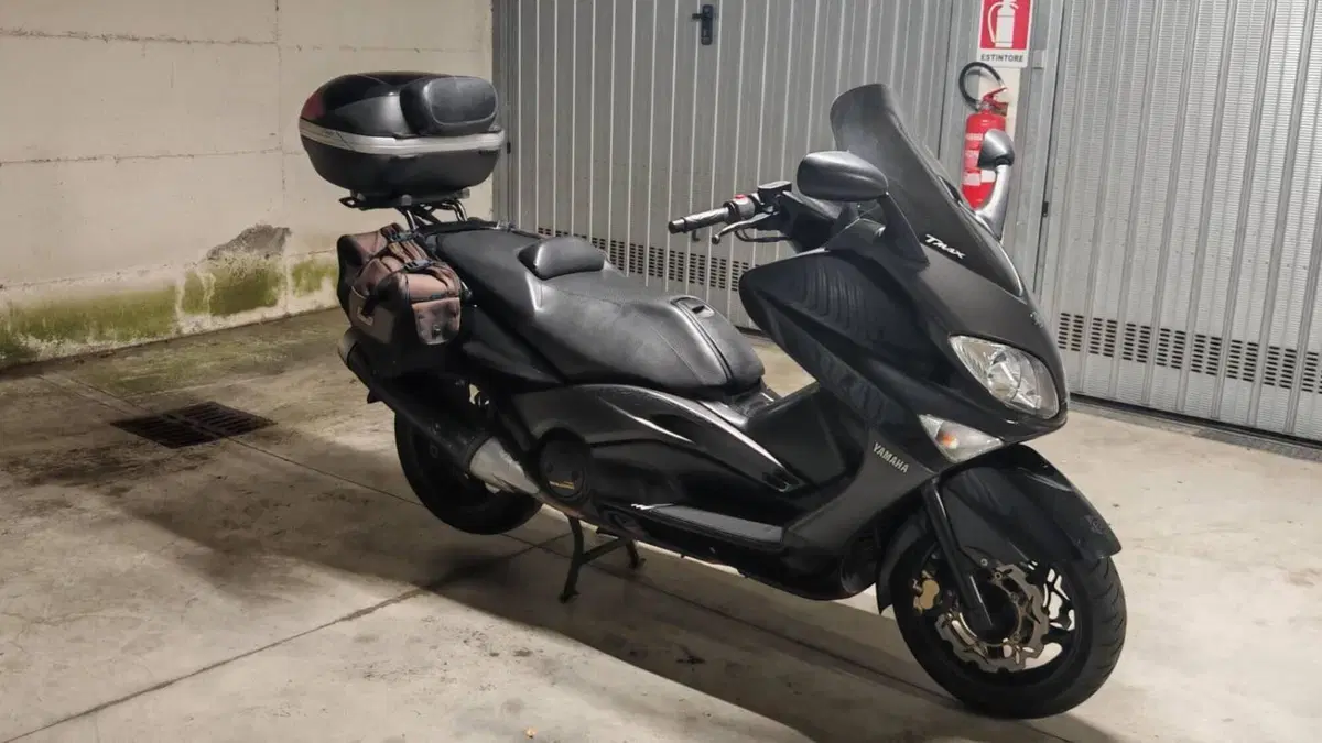 Yamaha T-Max 500 (2004 - 07)  (3)