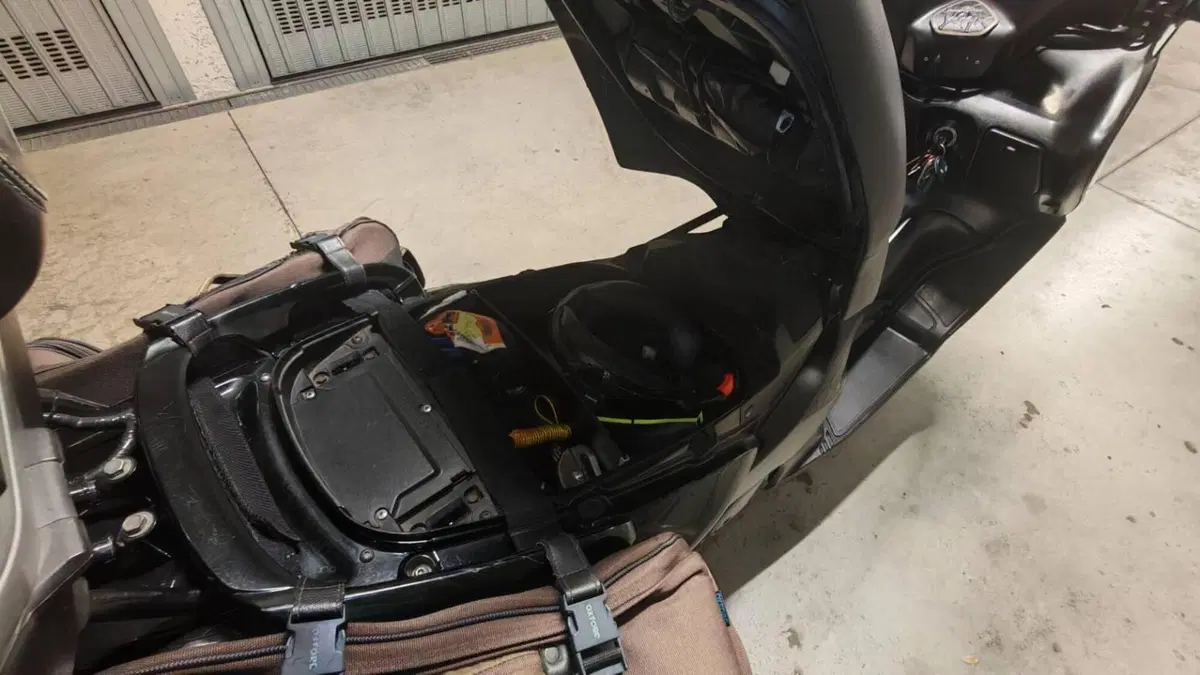 Yamaha T-Max 500 (2004 - 07)  (8)