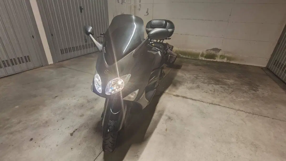 Yamaha T-Max 500 (2004 - 07)  (14)