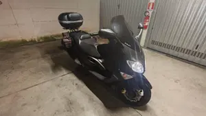 Yamaha T-Max 500 (2004 - 07)  (15)