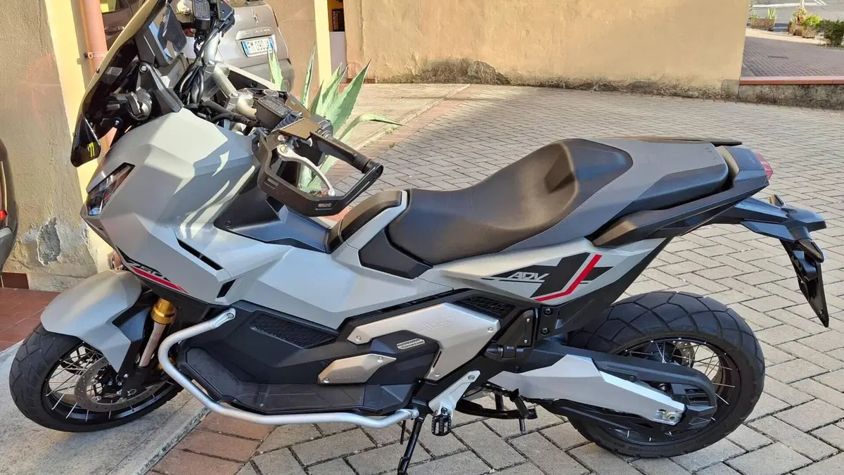 Honda X-ADV 750 (2025 - 27)  (3)