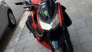 Kawasaki Z 1000 (2010 - 13)  (7)