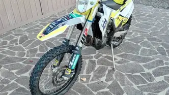 Husqvarna FE 250 (2022)