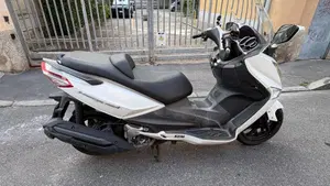 Sym Joymax 300 i ABS (2012 - 18)  (2)