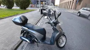 Honda SH 150i ABS (2013 - 16)  (2)