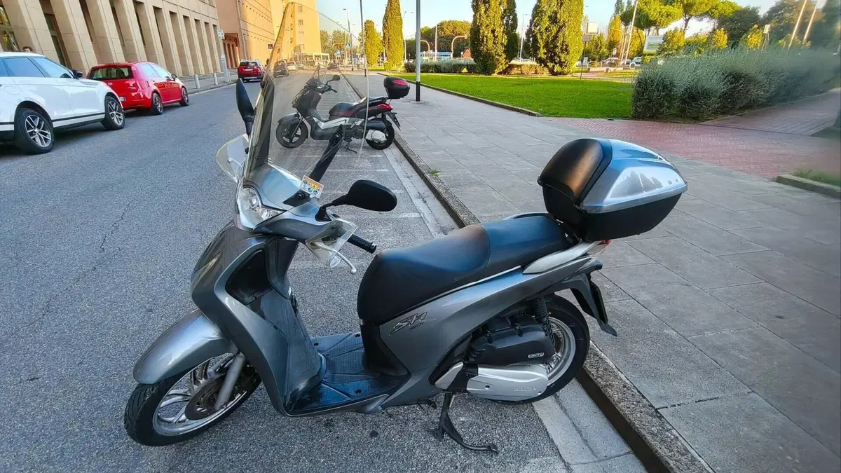 Honda SH 150i ABS (2013 - 16)  (6)