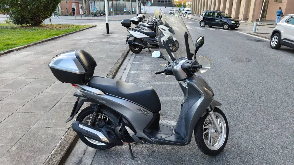 Honda SH 150i ABS (2013 - 16)  (8)