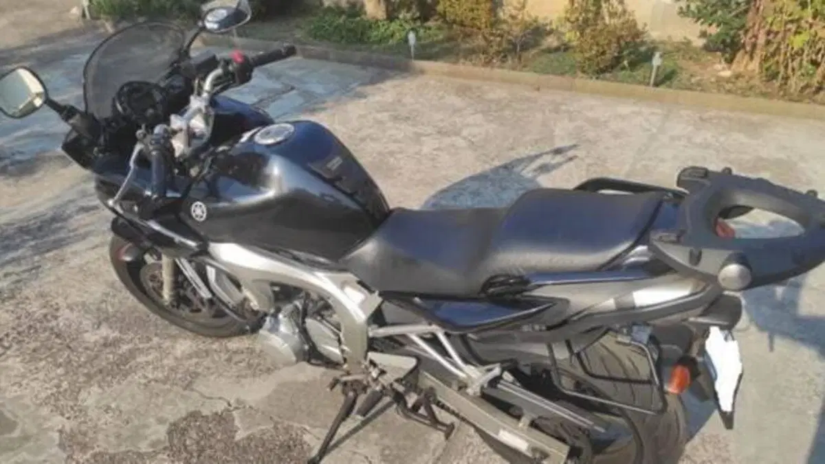 Yamaha FZ6 Fazer (2004 - 07)  (4)
