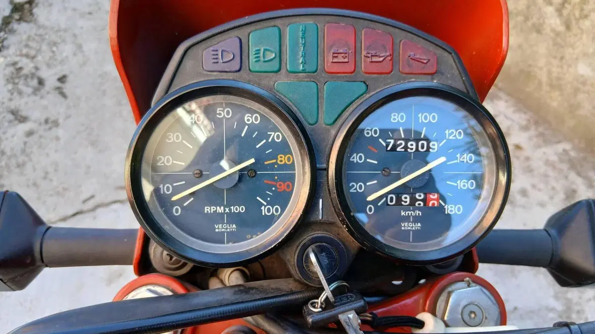 Moto Guzzi V 35 TT (1985 - 89)  (2)