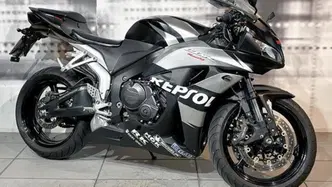 Honda CBR 600 RR (2007 - 08) usata