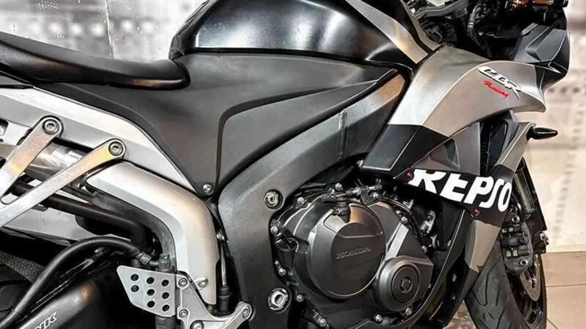 Honda CBR 600 RR (2007 - 08)  (9)