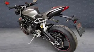 Triumph Street Triple RS (2017 - 19)  (4)
