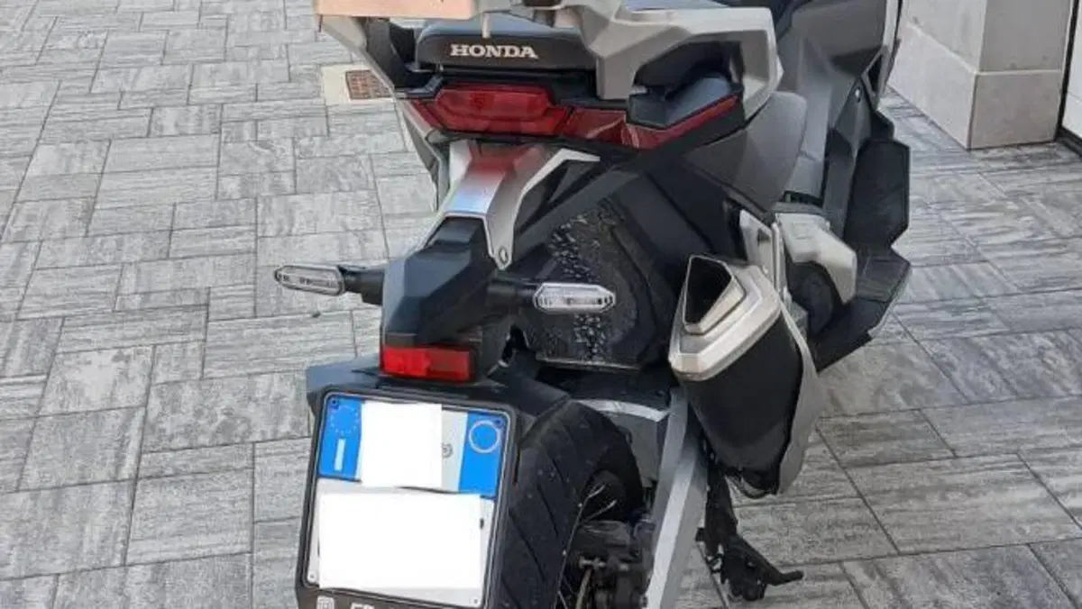 Honda X-ADV 750 (2018 - 20)  (2)