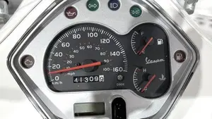 Vespa GTS 300 (2010 - 14)  (3)