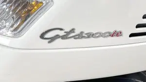 Vespa GTS 300 (2010 - 14)  (4)