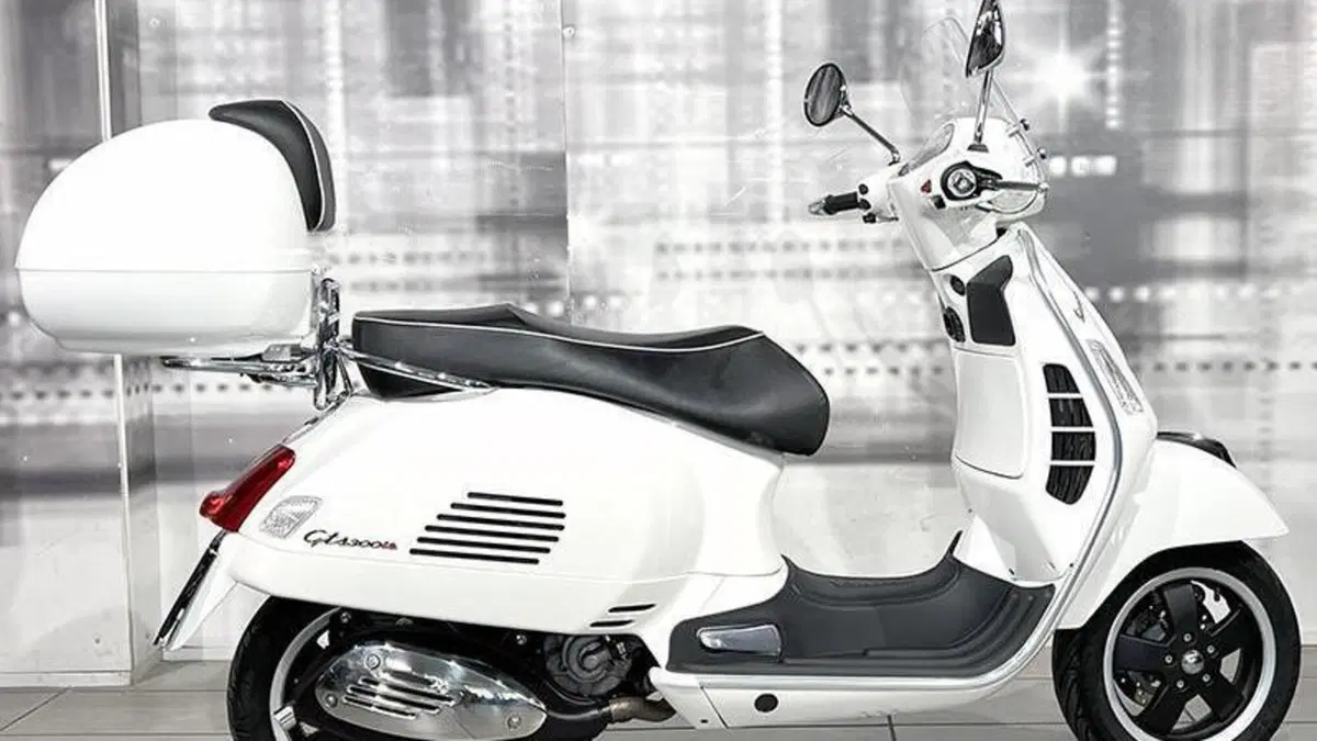 Vespa GTS 300 (2010 - 14)  (8)