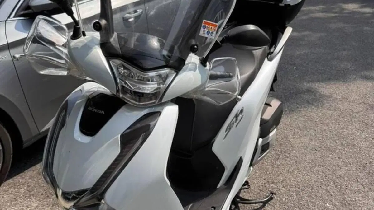 Honda SH 150i (2017 - 19)  (2)