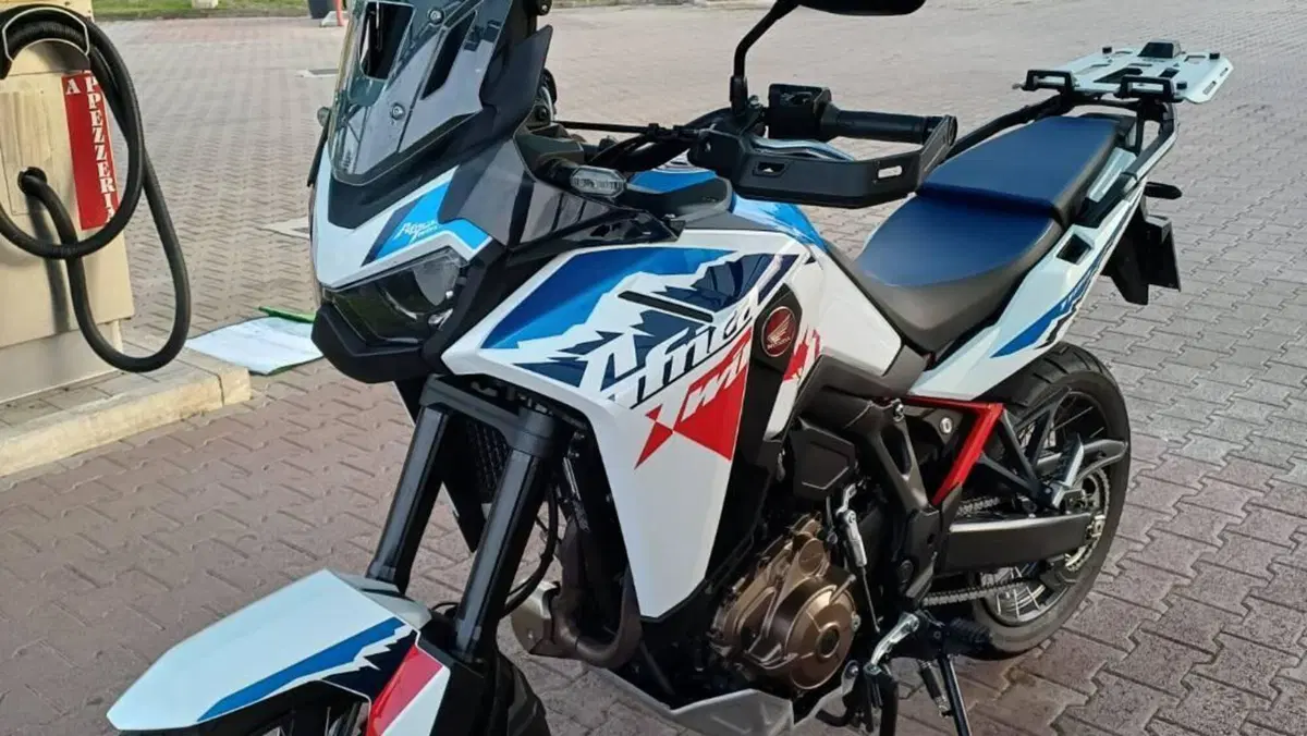 Honda Africa Twin CRF 1100L ES (2024 - 26)  (2)