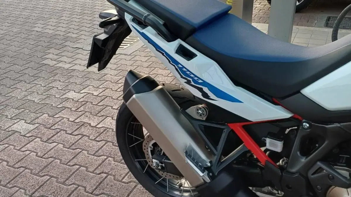 Honda Africa Twin CRF 1100L ES (2024 - 26)  (4)