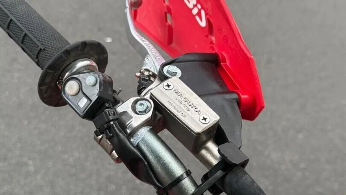 Honda CRF 250R (2018)  (4)