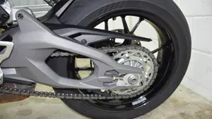 Ducati Panigale V2 S (2025 - 26)  (6)