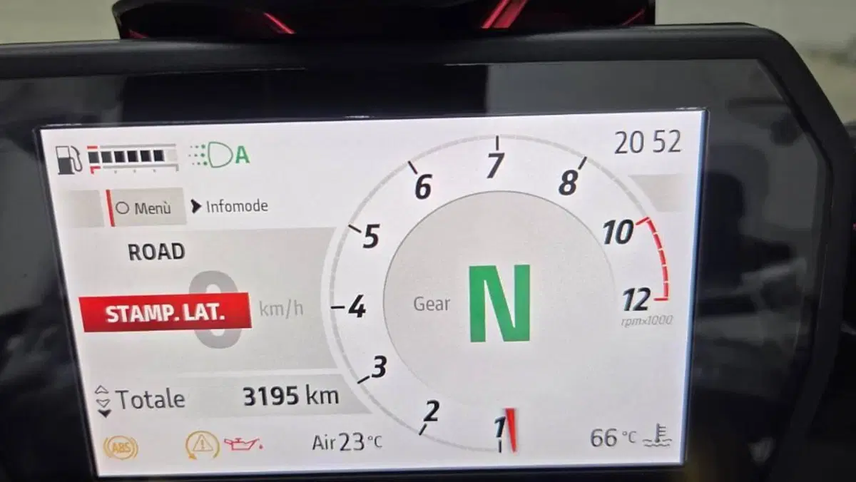 Ducati Panigale V2 S (2025 - 26)  (13)