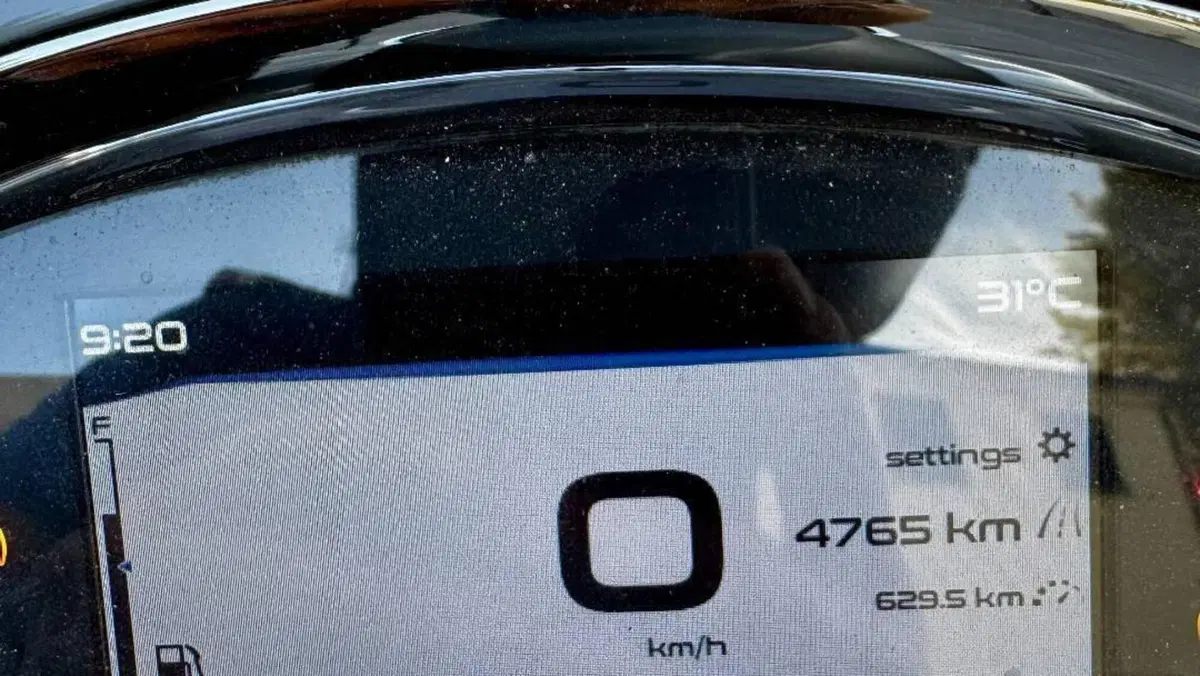 Vespa GTS 300 Hpe Super Tech (2019)  (5)