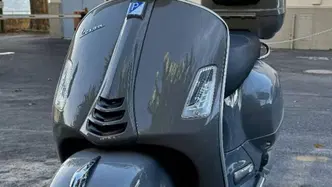 Vespa GTS 300 Hpe Super Tech (2019) usata