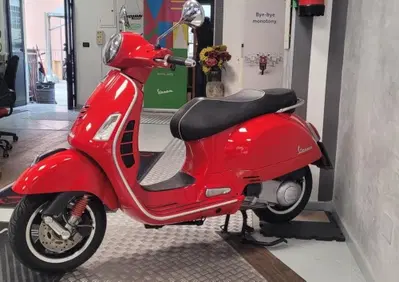 Vespa GTS 300 Super (2017 - 18) - Annuncio 10118230