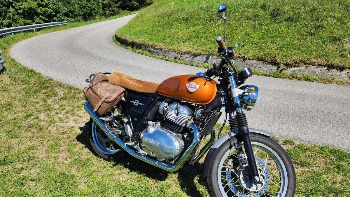 Royal Enfield Interceptor 650 (2021 - 26)  (8)