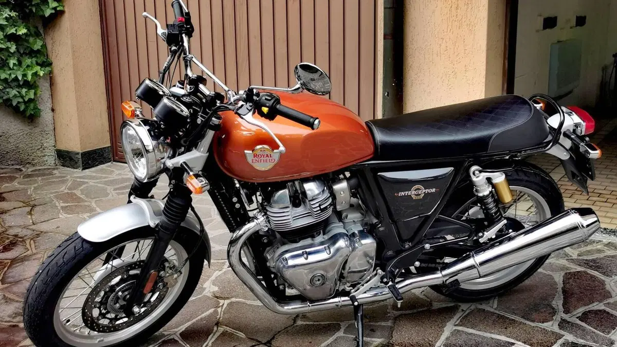 Royal Enfield Interceptor 650 (2021 - 26)  (11)