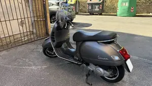 Vespa GTS 300 Super (2008 - 16)  (8)