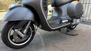 Vespa GTS 300 Super (2008 - 16)  (18)