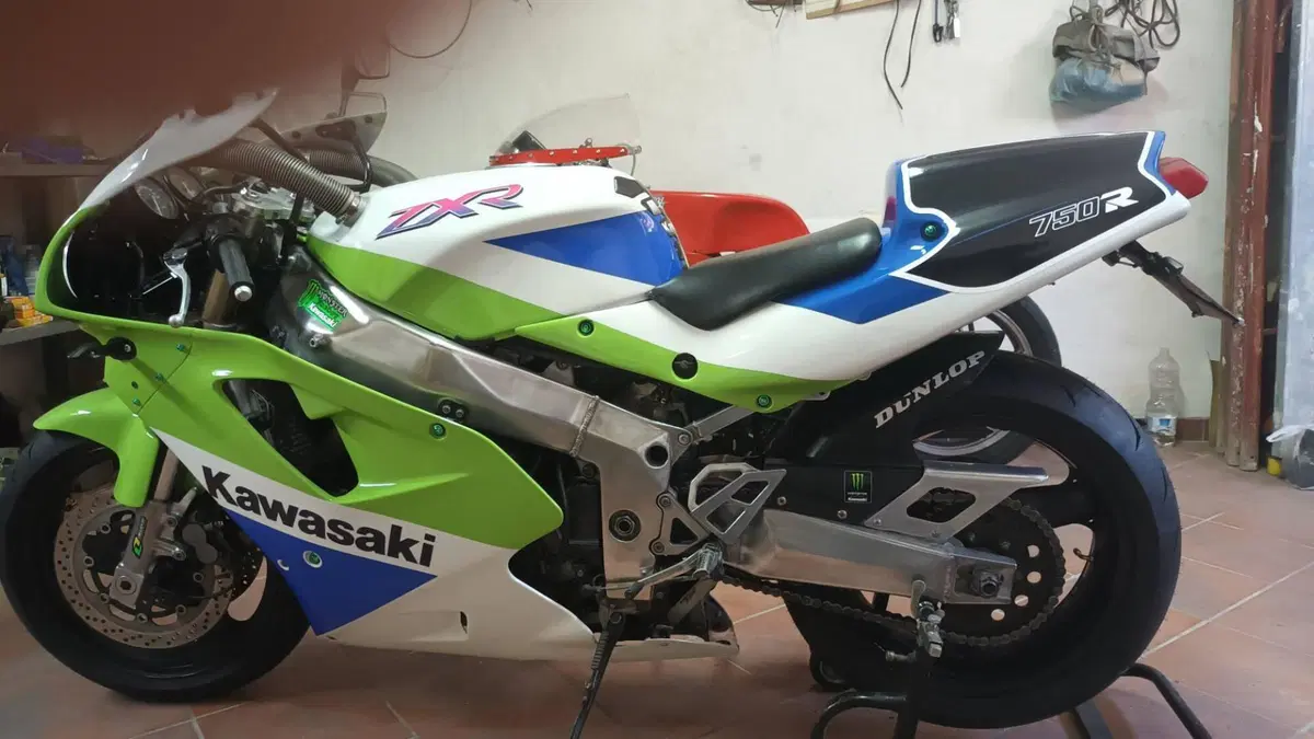 Kawasaki ZXR 750 (1991 - 92) 