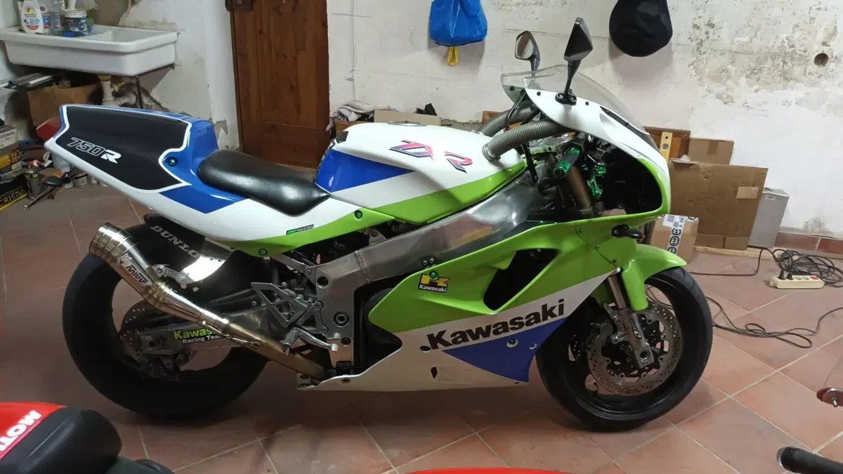Kawasaki ZXR 750 (1991 - 92)  (2)