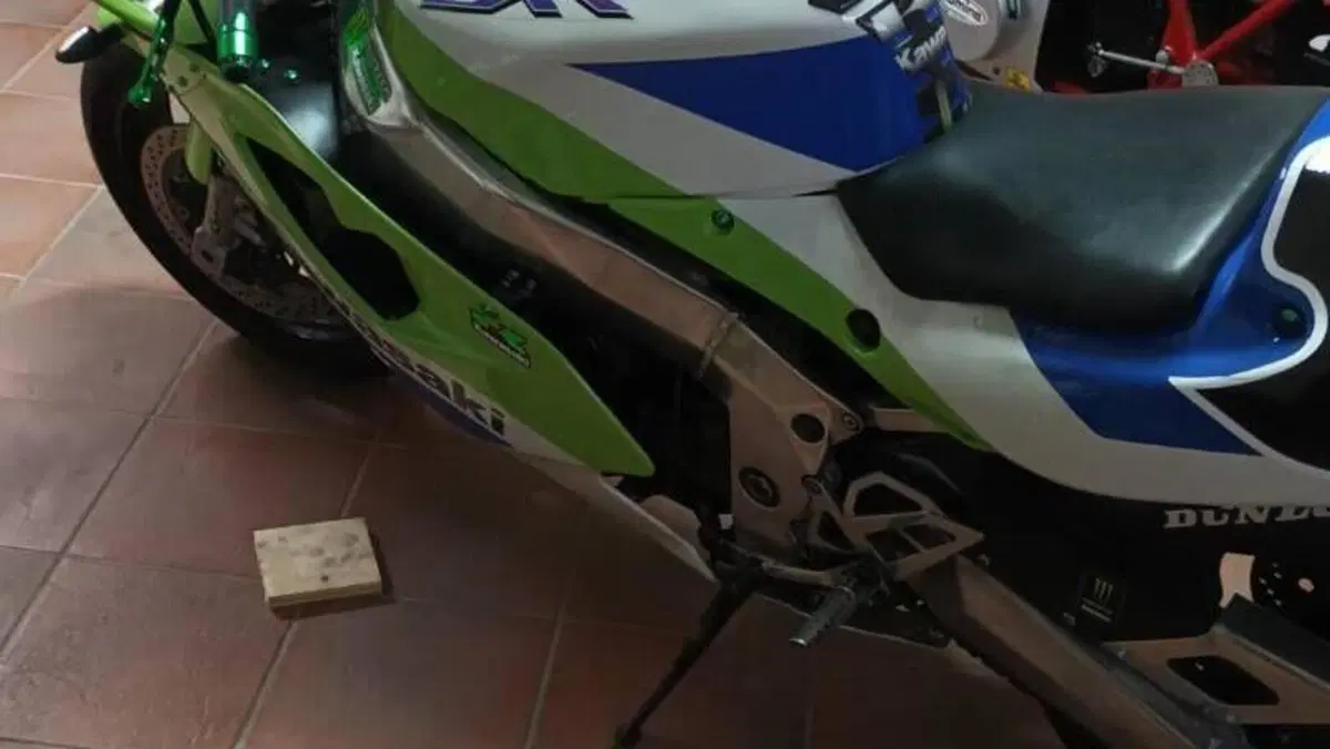 Kawasaki ZXR 750 (1991 - 92)  (3)