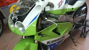 Kawasaki ZXR 750 (1991 - 92)  (7)