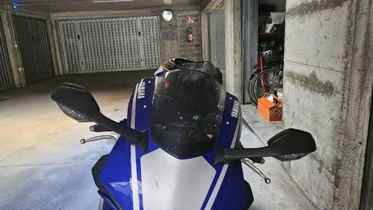 Yamaha YZF R1 (2017 - 19)  (4)
