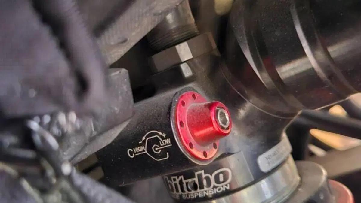 Yamaha YZF R1 (2017 - 19)  (7)