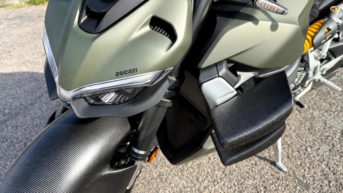 Ducati Streetfighter V2 (2022 - 24)  (5)