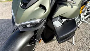 Ducati Streetfighter V2 (2022 - 24)  (5)