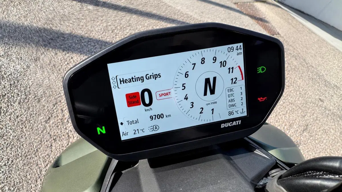 Ducati Streetfighter V2 (2022 - 24)  (9)