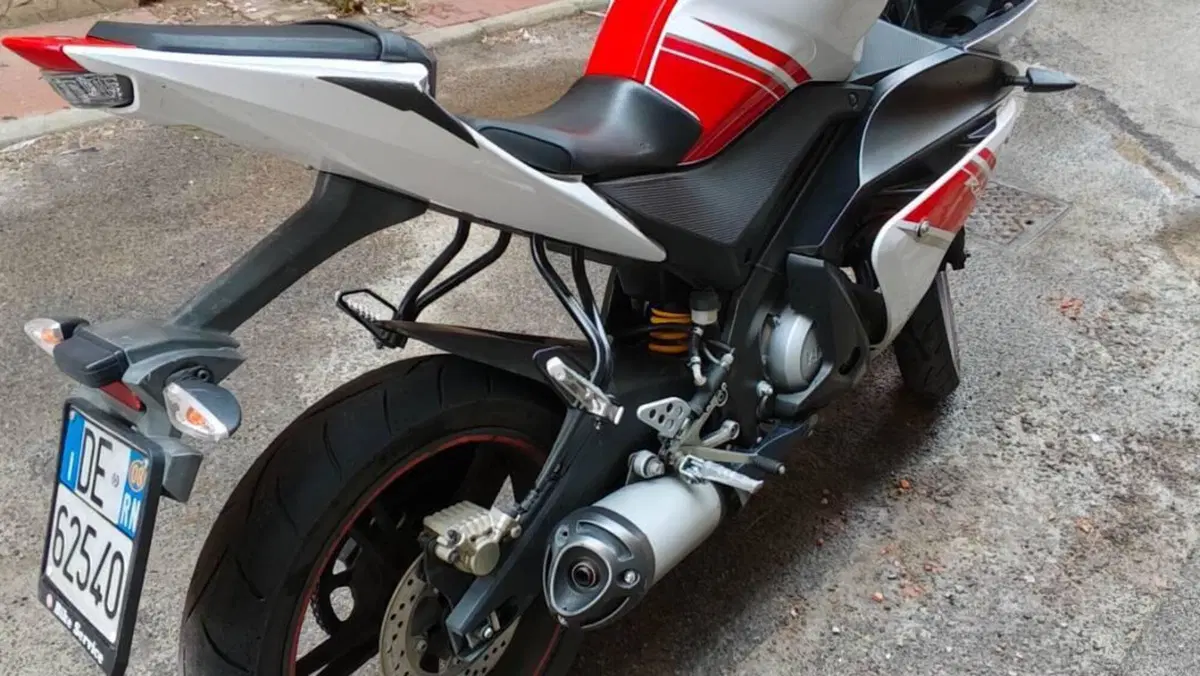 Yamaha YZF R125 (2008 - 13)  (4)