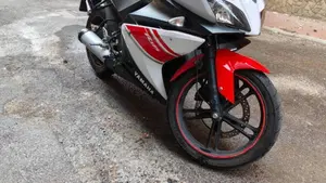 Yamaha YZF R125 (2008 - 13)  (5)